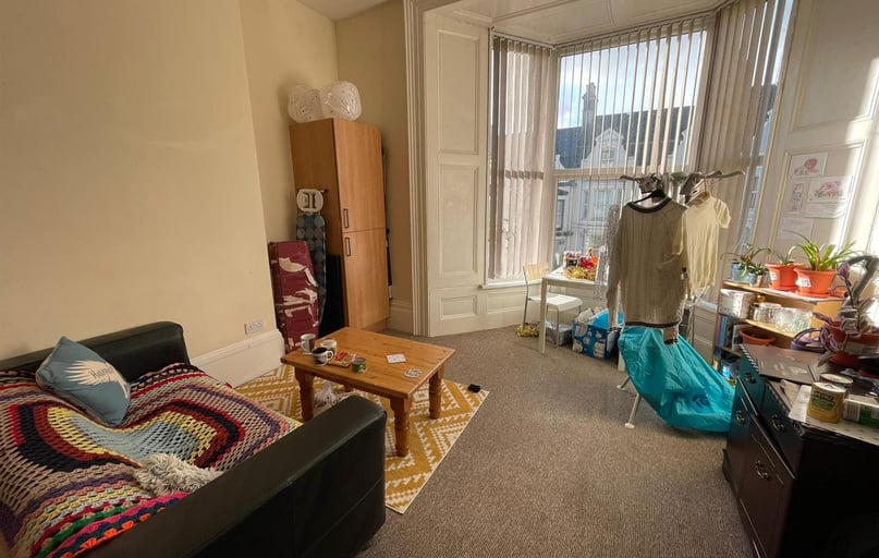 17 Woodland Terrace,, Greenbank, Plymouth - Image 1